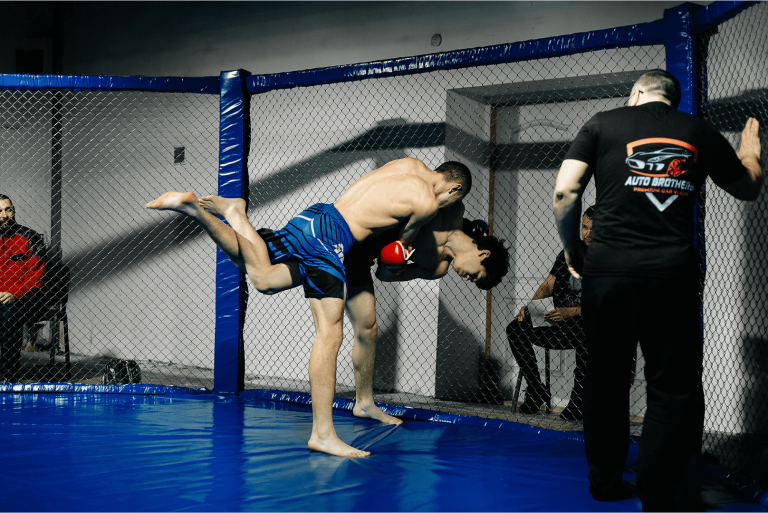 Як поєднувати роботу та тренування з MMA?